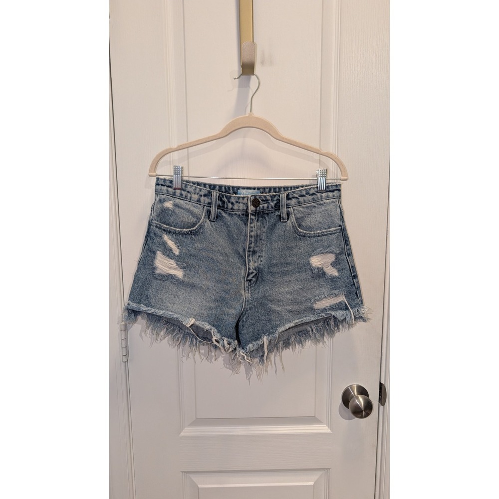 Show Me Your Mumu Womens shorts sz 28‎ Jean Cut off destressed high waist